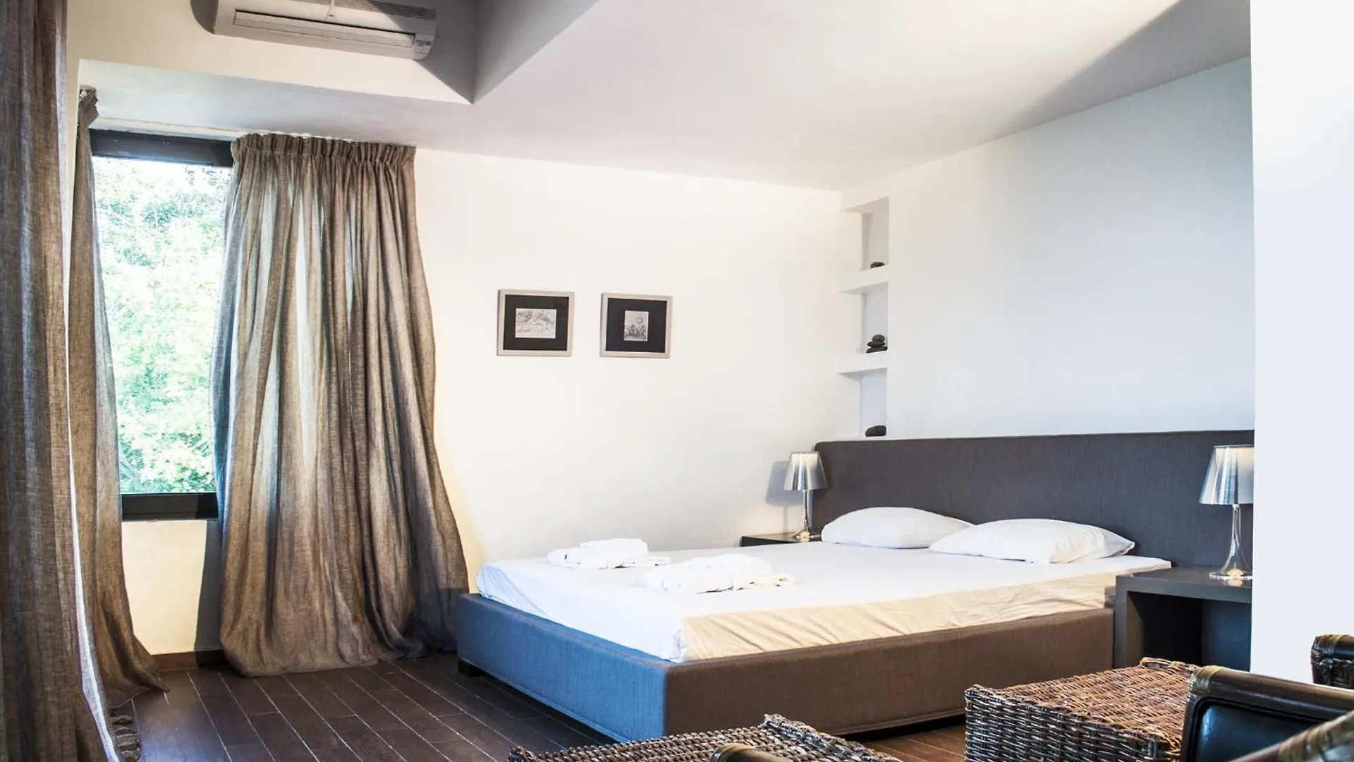 פאליאורי Zenas Villas